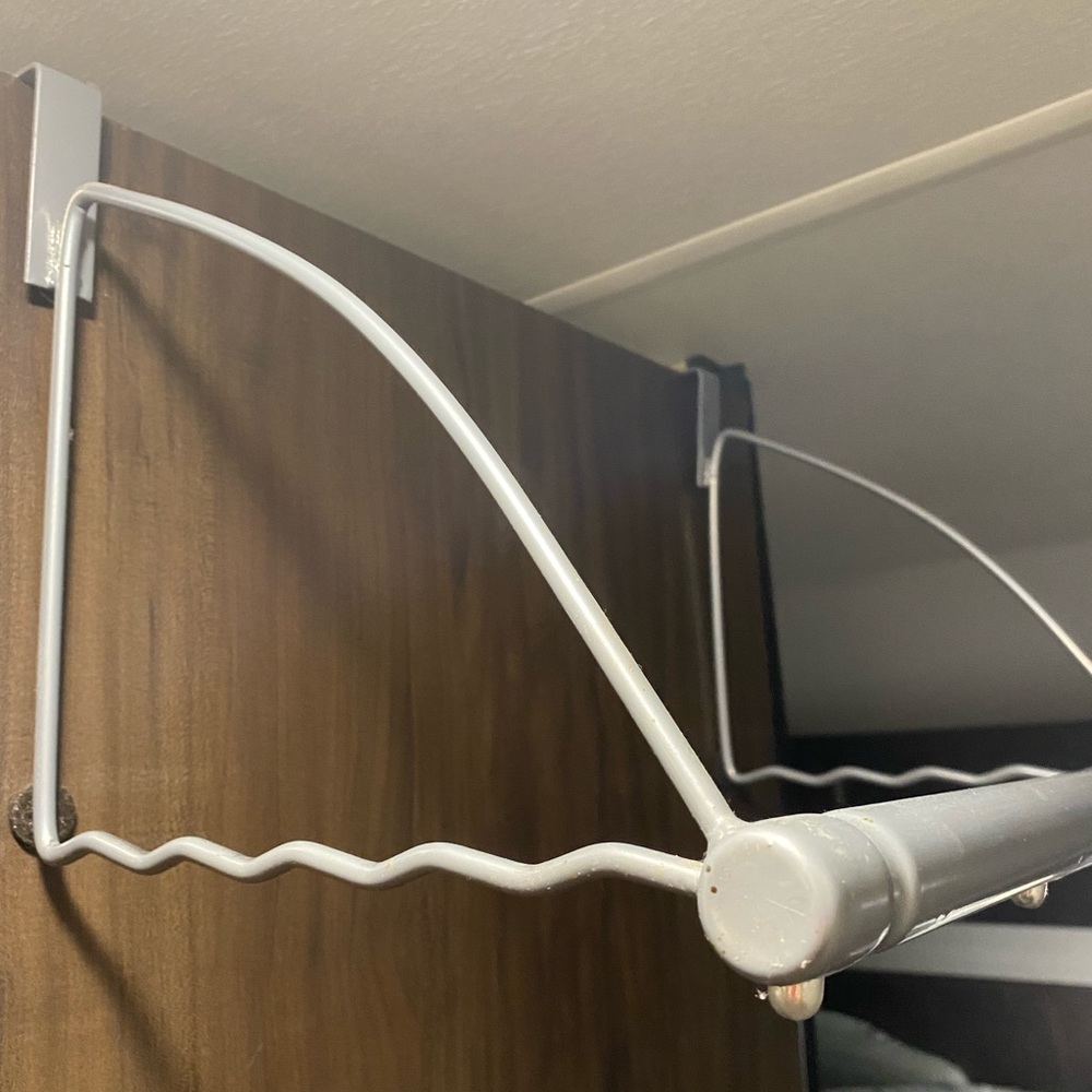 NIB Over the Door Adjustable Closet Valet